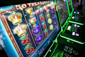 Antarmuka aplikasi mobile vexana menampilkan menu utama, opsi deposit, dan permainan populer